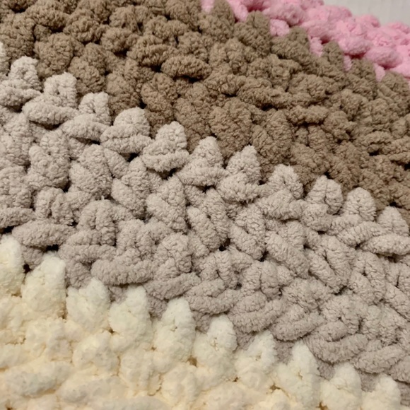Handmade Knit Crochet Throw Blanket Baby Blanket 43” x 32” - Picture 6 of 6